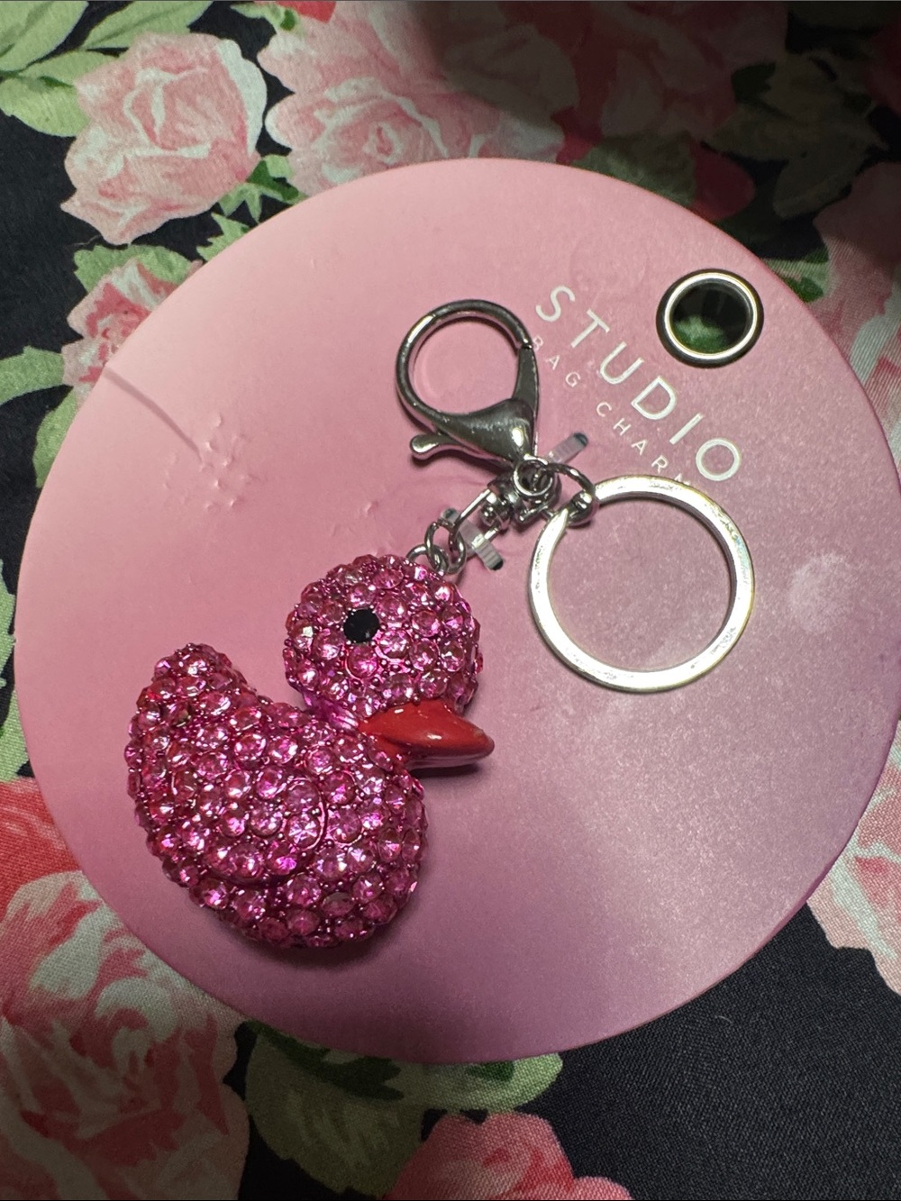 NEW Studio hot Pink metal and Crystal Duck Keyring - Picture 4 of 16